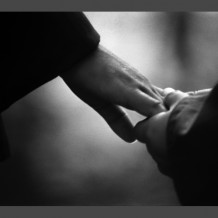 2011.01-hola-y-adios-2-218x218